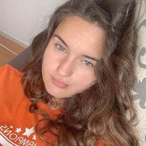 Meet your Posher, Agnesa